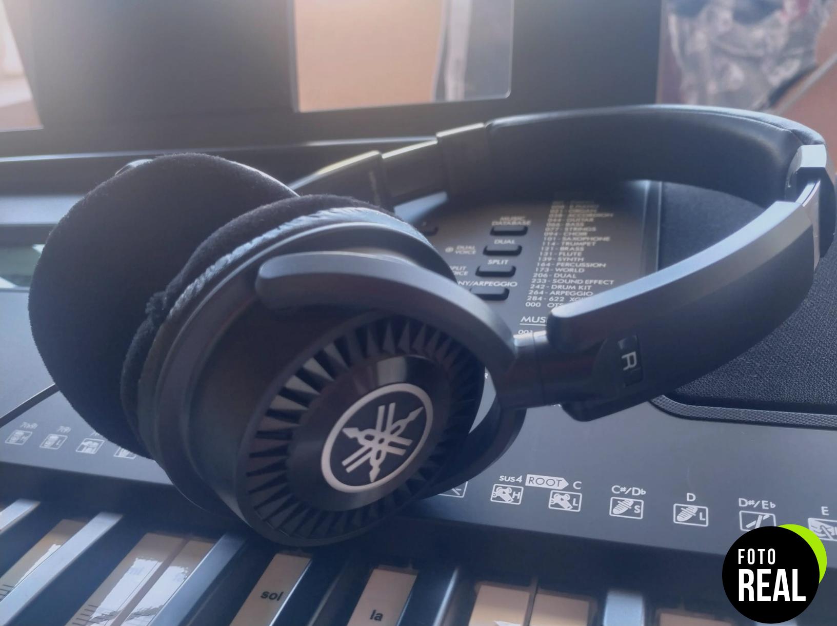 yamaha-auriculares-hph150-negro-foto-1